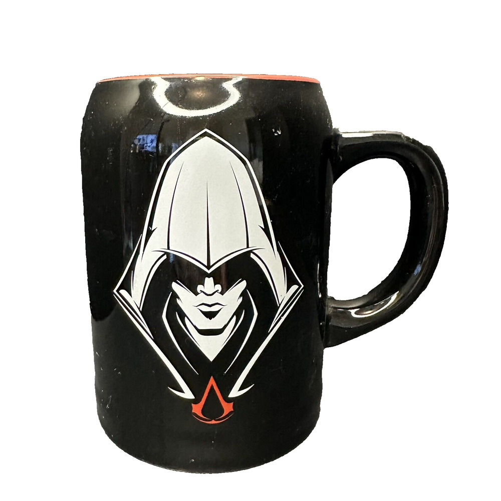 Assassins Creed Hooded Face Stein Mug Cup Black/Red 2015 20oz